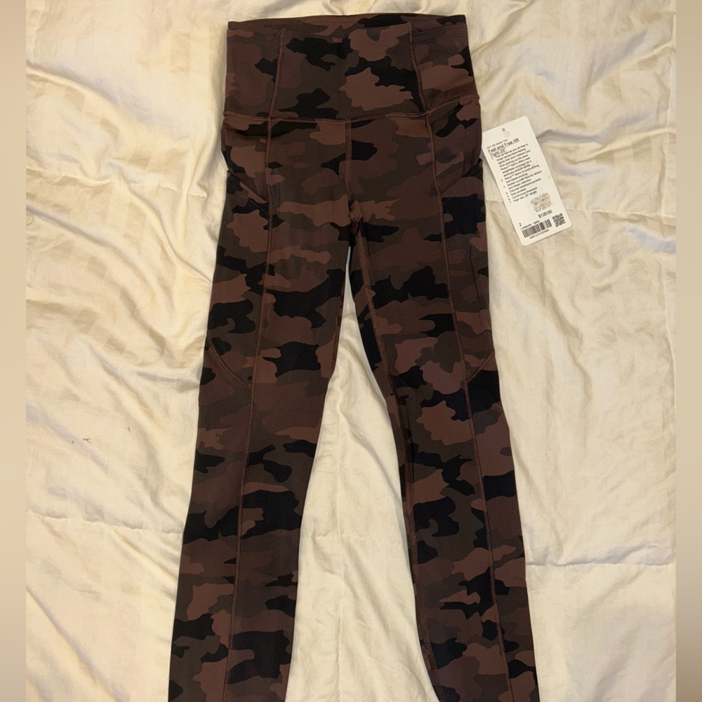 Lulu lemon, size 2, brown and black camo leggings